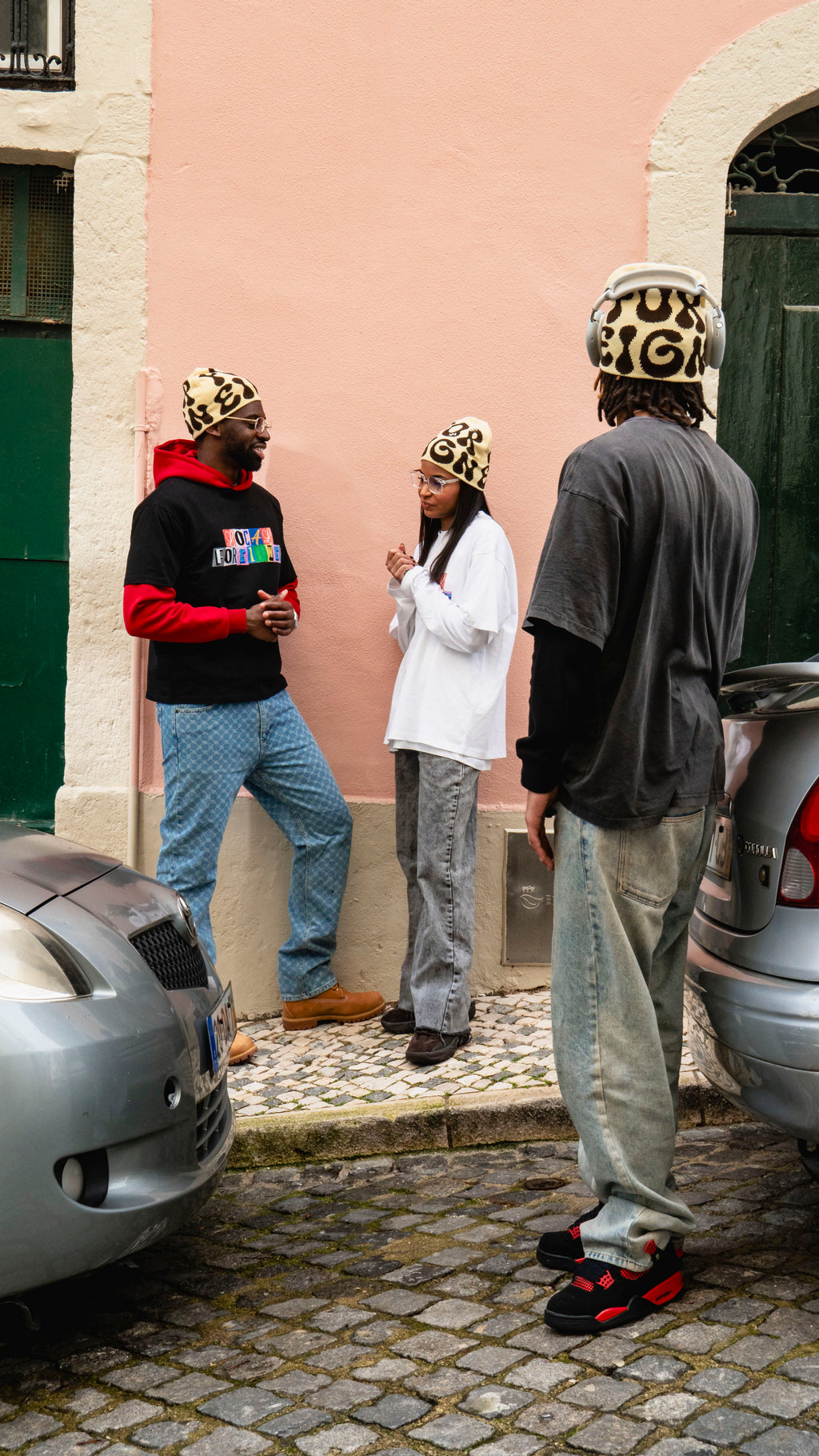 Skull Beanie Mocha Cream